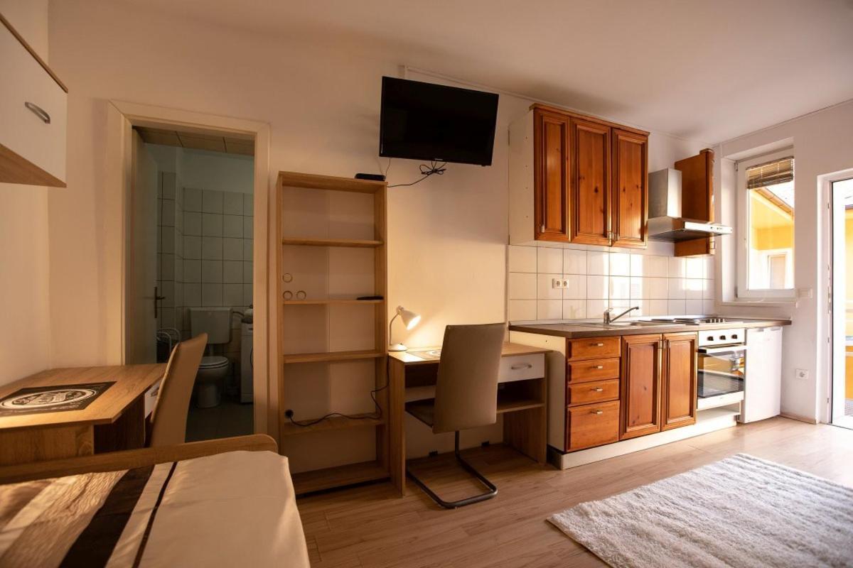 Maribor City Center Minidorm Apartment Exterior photo